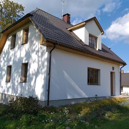 Brivdienu Maja Dukati Cesvaine Exterior photo
